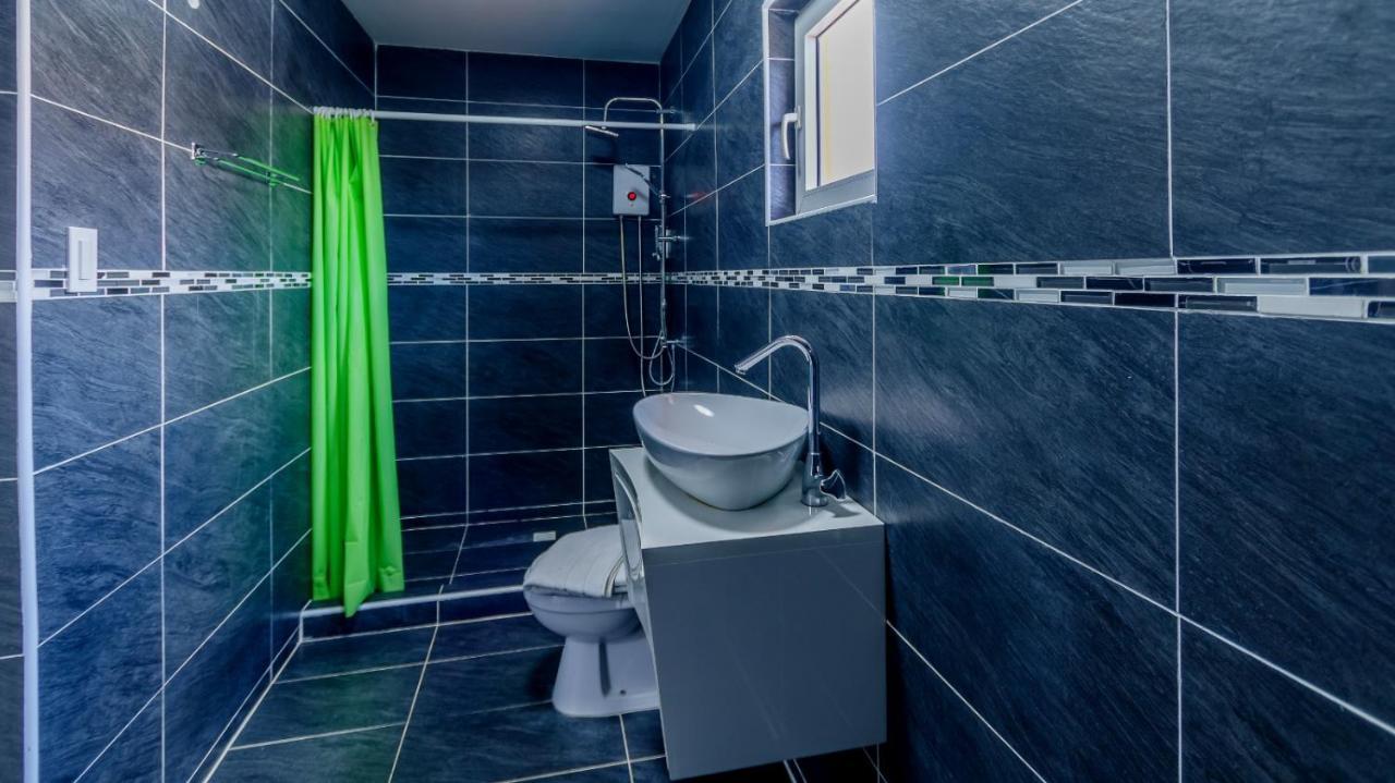 Omira Apartment Suites วิลเลมสตัด ภายนอก รูปภาพ